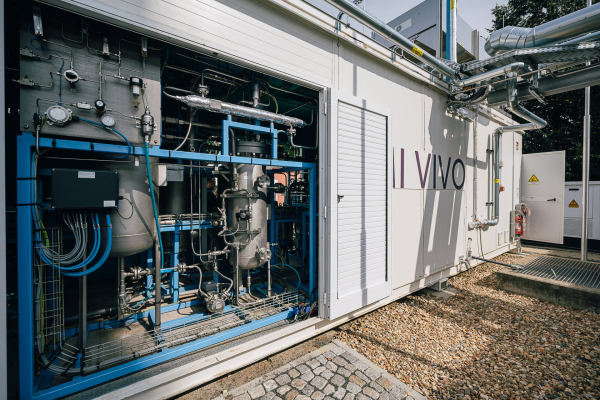 Geöffneter Container der Laboranlage
